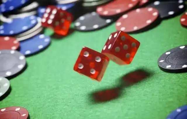 Papan pembayaran dan odds untuk berbagai kombinasi kartu dalam Bandar Poker liputan toto